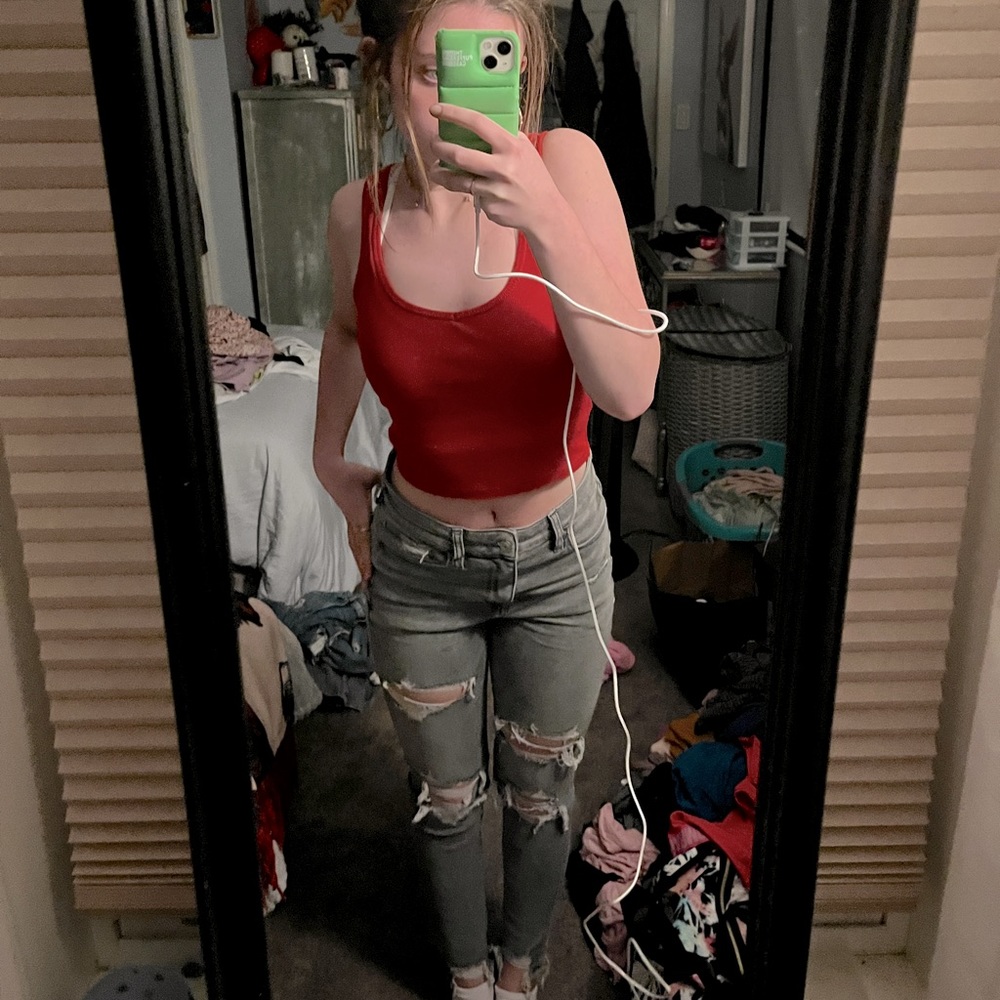 american eagle ripped jeans!!